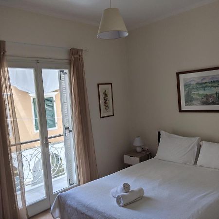 Central Apartment Corfu Town Экстерьер фото