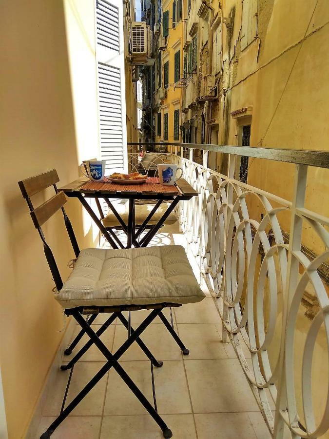 Central Apartment Corfu Town Экстерьер фото